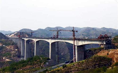 Qinghegou Railway Bridge.