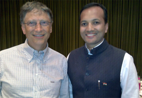 Naveen Jindal with Bill Gates.