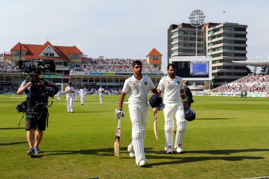 Mohammad Shami and Bhuvneshwar Kumar walk off the ground at the end of Day 2