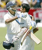 VVS Laxman (L) and Rahul Dravid