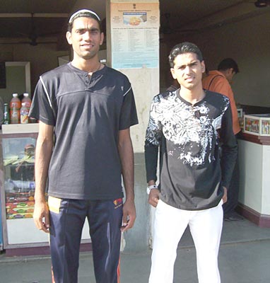 Spotted: Munaf Patel in Ankleshwar - Rediff Cricket