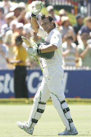 Adam Gilchrist (14), appearing in the last Test match of his career