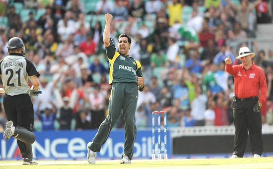 Umar Gul celebrates the wicket of Peter McGlashan