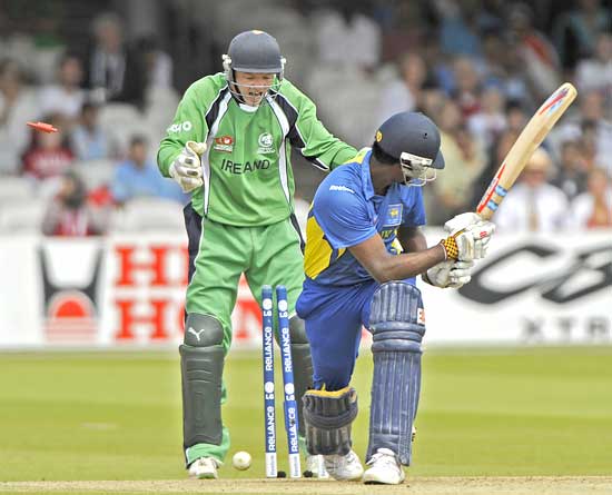 Angelo Matthews is bowled by Cusack