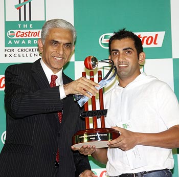 Gautam Gambhir receives the Indian Cricketer of the Year Award