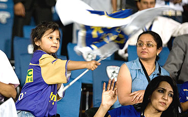 A young supporter of Rajasthan Royals during a match against Deccan Chargers