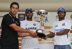 Ross Taylor, MS Dhoni and K Sangakkara with the Micromax trophy
