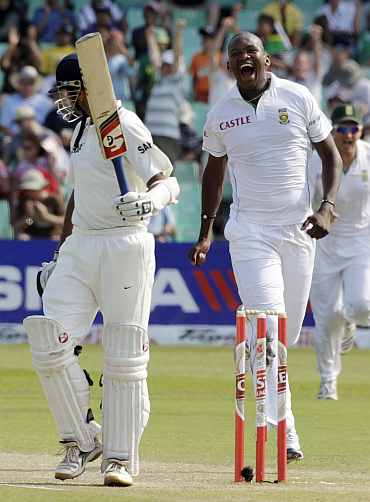 South Africa's Lonwabo Tsotsobe celebrates after picking up India's Rahul Dravid during the second Test in Durban