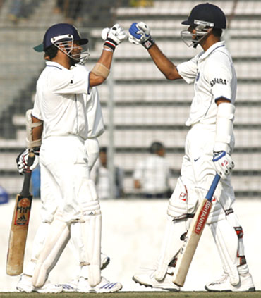 Sachin Tendulkar (left) and Rahul Dravid