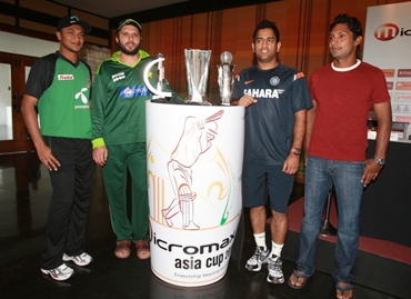 Captains of Bangladesh, Pakistan, India and Sri Lanka at the Asia Cup trophy launch