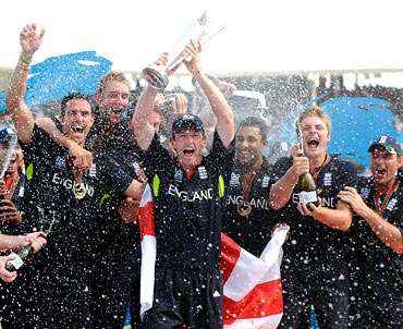 England players celebrate after winning the World T20 final