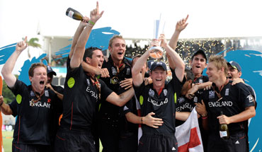 Paul Collingwood lifts the trophy after they defeated Australia in Bridgetown