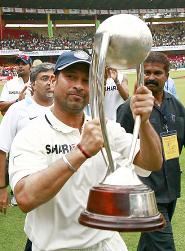 Sachin Tendulkar with his Man-of-the-series trophy