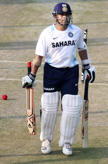 Sachin Tendulkar got his bats repaired by Mumbai's famous bat fixer Ashraf 'Chacha' 