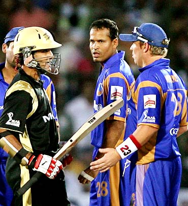 Sourav Ganguly (left) clashes with Shane Warne during an IPL match