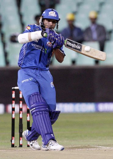 Deccan Chargers's opening batsman Shikhar Dhawan