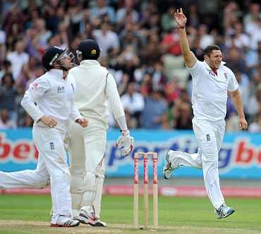 Tim Bresnan celebrates after picking up the wicket of S Sreesanth