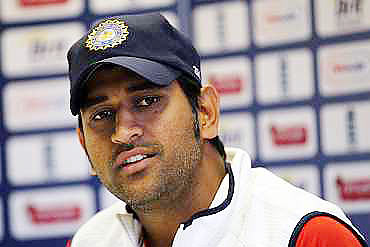 We are hoping to do well in Australia: Dhoni