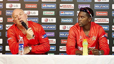 Zimbabwe coach Alan Butcher (left) and captain Elton Chigumbura