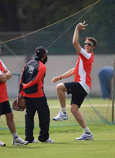 Graeme Swann during a practice session in Bangalore