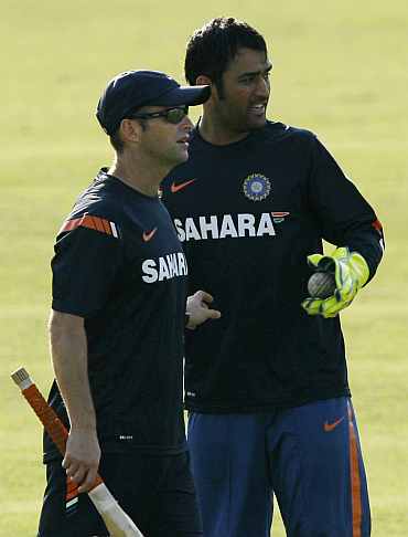 MS Dhoni and Gary Kirsten