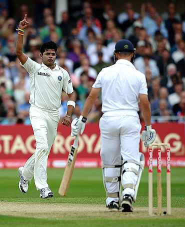 S Sreesanth celebrates after picking the wicket of Johnathan Trott