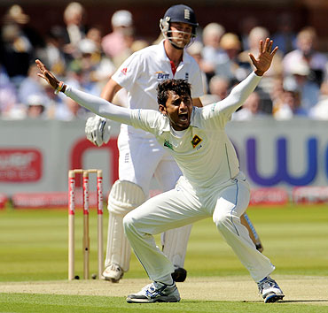 Sri Lanka's Suranga Lakmal appeals for the wicket of England's Jonathan Trott