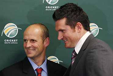Coach Gary Kirsten and Graeme Smith during a press conference in Johannesburg
