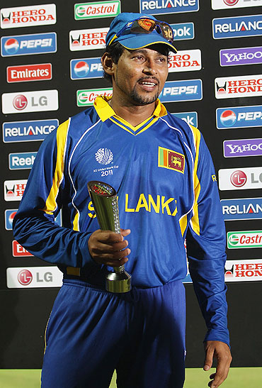 Tillakaratne Dilshan of Sri Lanka receives the 'Man of the Match' award