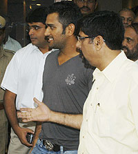 Dhoni and Srikkanth