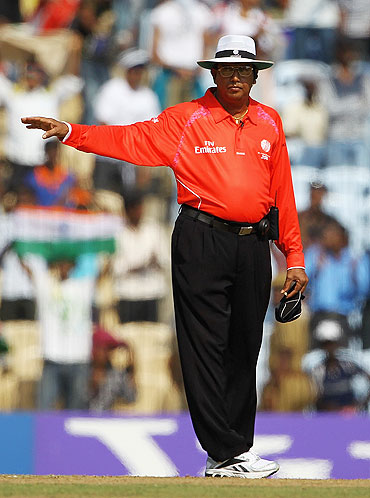 Sri Lankan umpire Asoka de Silva