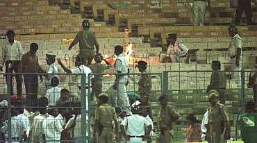 Fans burn posters during the India vs Sri Lanka semi-final match at Eden Gardens in 1996