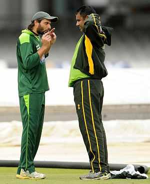 Waqar Younis and Shahid Afridi