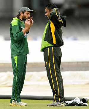 afridi and waqar