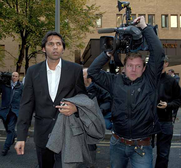 Mohammad Asif leaves the court