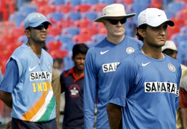 Greg Chappell, with Sourav Ganguly and Rahul Dravid