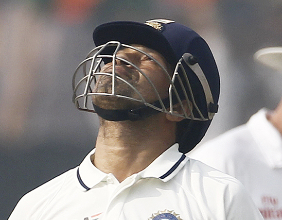 A disappointed Tendulkar after his dismissal