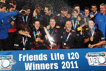 Matthew Hoggard and Paul Nixon of Leicestershire celebrate after defeating Somerset in the Friends Life T20 Final