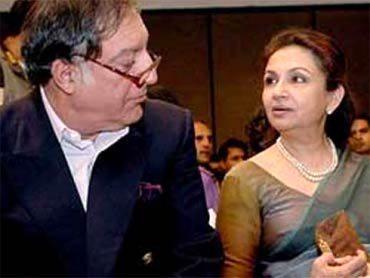 Mansur Ali Khan Pataudi with wife Sharmila Tagore