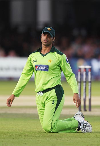 A dejected looking Shoaib Akhtar