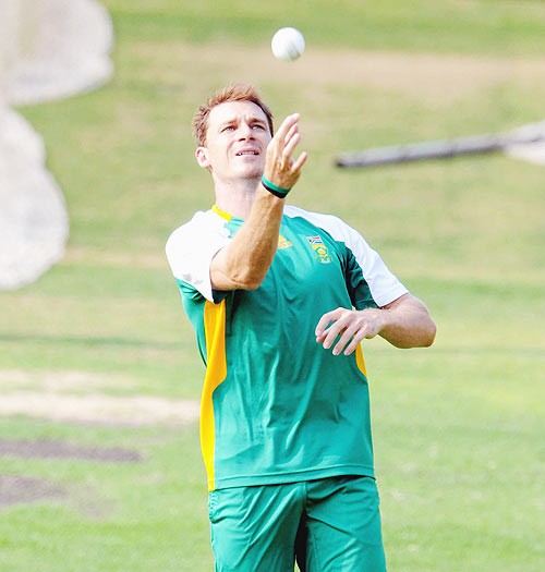 Steyn to spearhead the bowling department