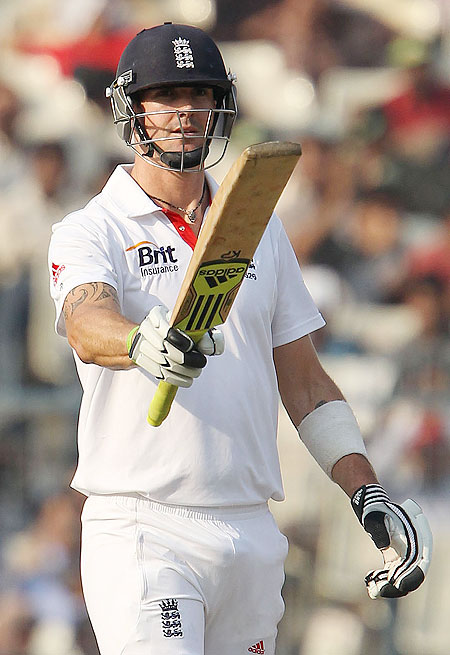 Kevin Pietersen celebrates on completing his half century in the third Test