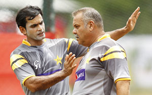 Pakistan captain Mohammad Hafeez with coach Dav Whatmore