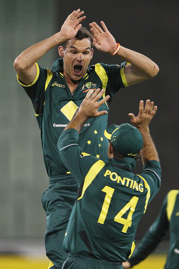 Clarke all praises for Aussie batsmen