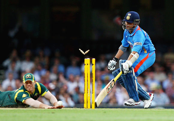 Sachin Tendulkar of India is run out by David Warner of Australia during the One Day International match between Australia and India at Sydney Cricket Ground