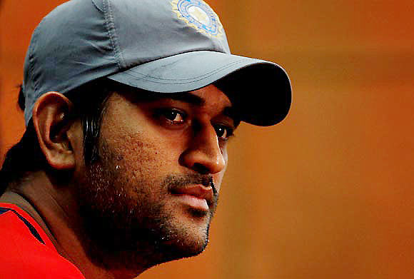 Dhoni gets his way with BCCI backing
