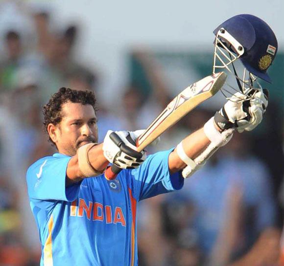 Finally, Sachin Tendulkar gets the elusive hundred