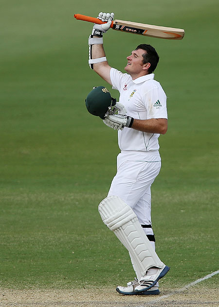 South Africa captain Graeme Smith celebrates after scoring his century against Australia on the 2nd day of the 2nd Test on Friday