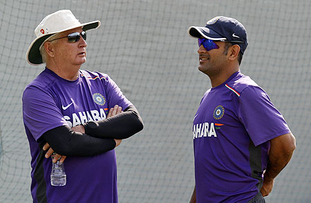 India's captain Mahendra Singh Dhoni (right) and coach Duncan Fletcher