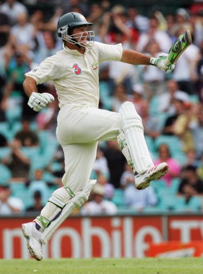 Ricky Ponting of Australia celebrates the winning runs during day five of the Third Test between Australia and South Africa